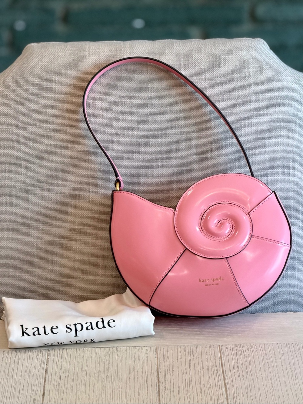 kate spade What The Shell 3D Shoulder Bag